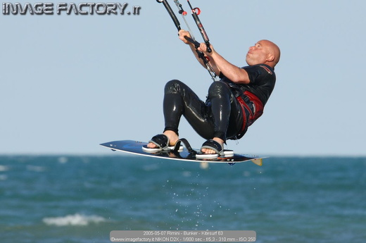 2005-05-07 Rimini - Bunker - Kitesurf 63